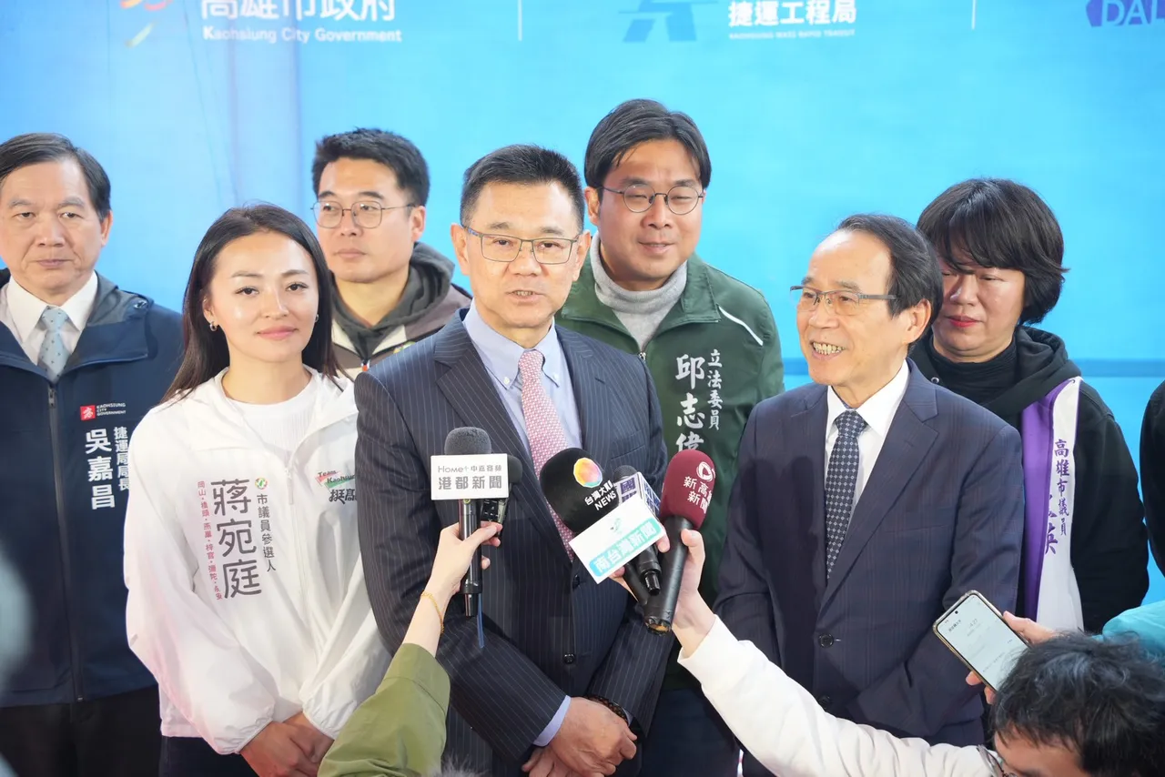 今日活动达丽建设董事长谢志长出席，该案具备到站就到家优势。叶家铭摄