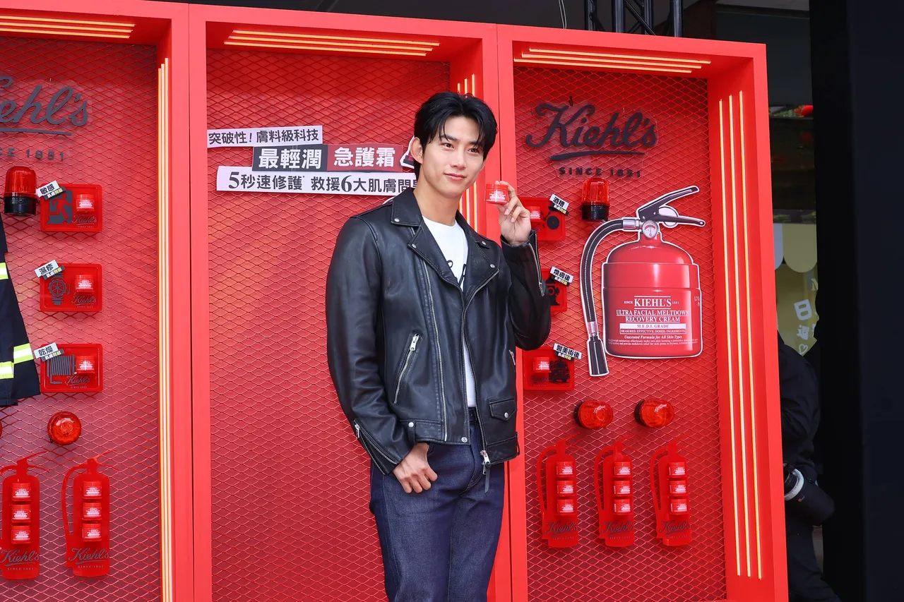 玉澤演現身信義區的Kiehl’s「危肌救援車」。攝影中心攝