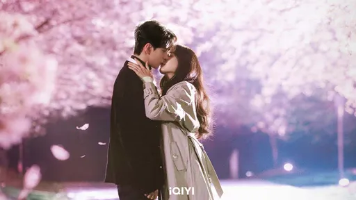 陳星旭櫻花雨中濕吻　盧昱曉達成夢想中浪漫畫面