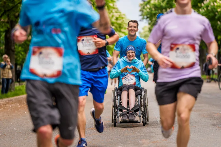 Wings for Life公益路跑所得的報名及募款費用將全數投入脊髓損傷研究。Red Bull提供