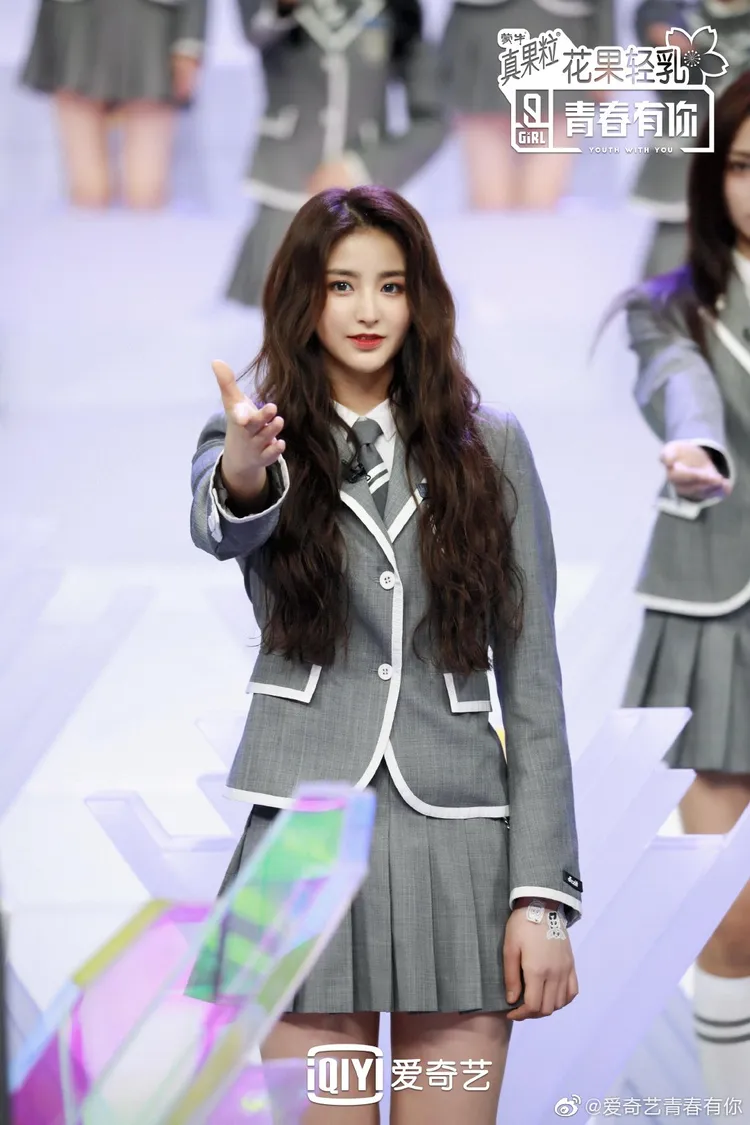 金子涵在《青春有你2》獲得第11名未成團出道，但闖出知名度，後來也組成女團「NAME」。翻攝青春有你微博