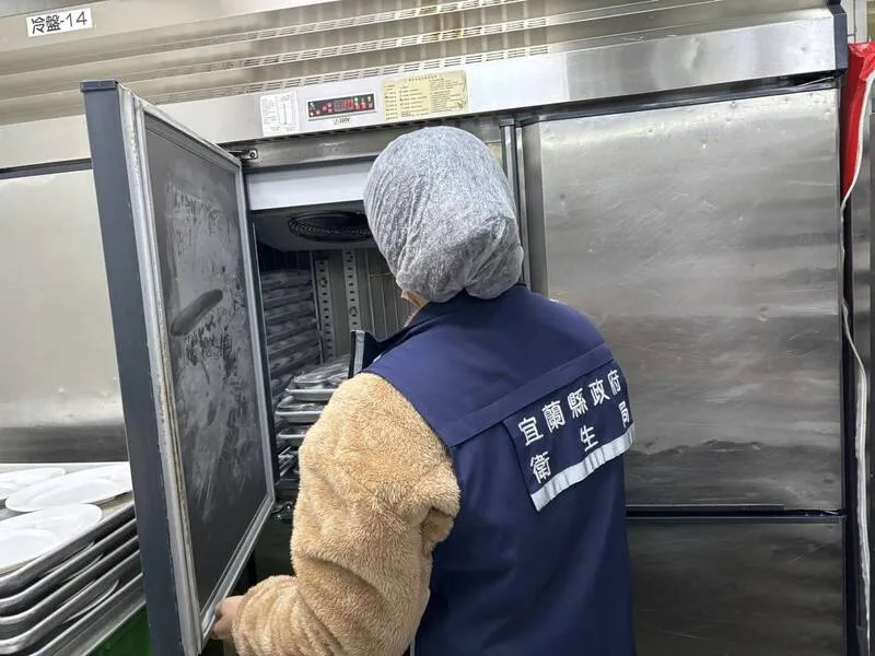 兰城晶英酒店遭控牛肉有「虫」！4人半夜奔急诊　卫生局稽查