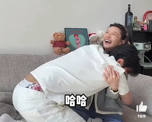 蕭亞軒小16歲前任男友宣布喜迎「二寶」　三年抱倆進度超猛！