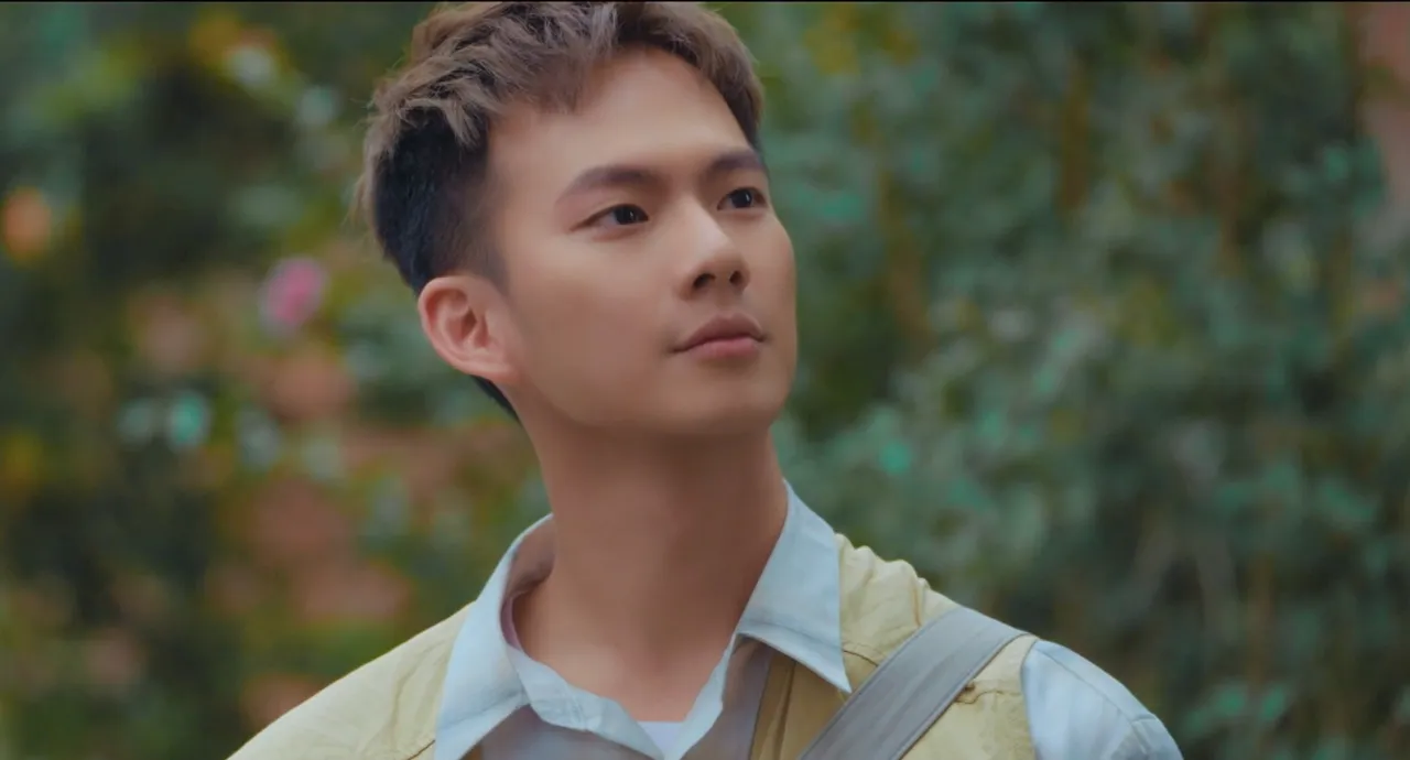 吴念轩以村长的儿子「小宇」一角出现在探员面前。映底子国际传媒股份有限公司提供