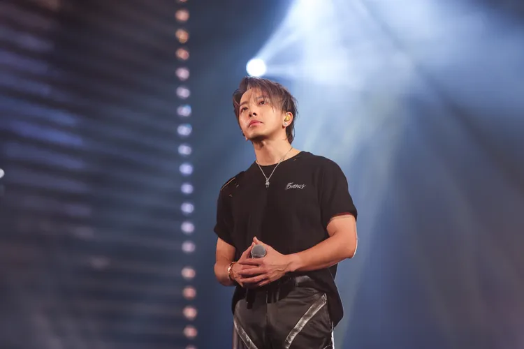 坤達。相信音樂提供