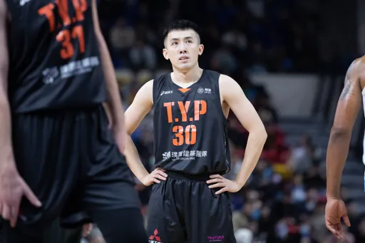 富邦主場大輸21分敗給領航猿　賽後卡總點名他已是亞洲頂級大鎖