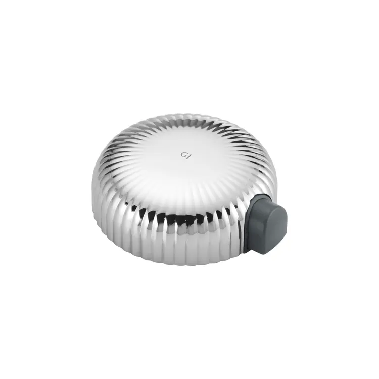 GEORG JENSEN BERNADOTTE系列鏡面不鏽鋼鋁箔切割器，1600元。品牌提供