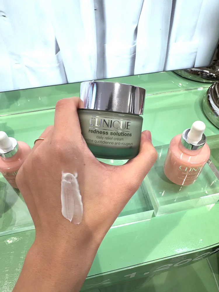 倩碧僅在康是美販售的極效舒敏保濕霜，50ml／1600元。張家玲攝