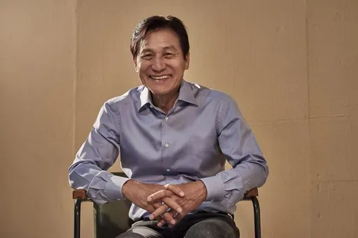 74岁韩影帝安圣基逝世！去年底吃饭噎到昏倒　加护病房抢救6天无效