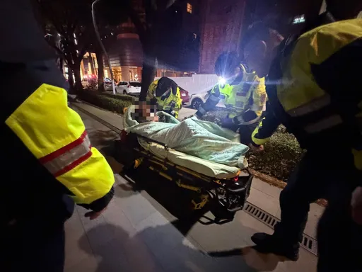 6旬男渾身酒味倒臥路旁　氣溫驟降！幸遇熱心民眾報警協助送醫