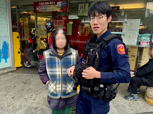 八旬失智婦寒流中迷途　龍潭警即時尋回助返家