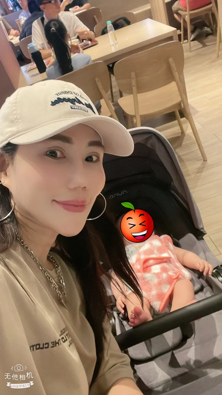 照顧孫女成為胡曉菁的生日日常。本人提供