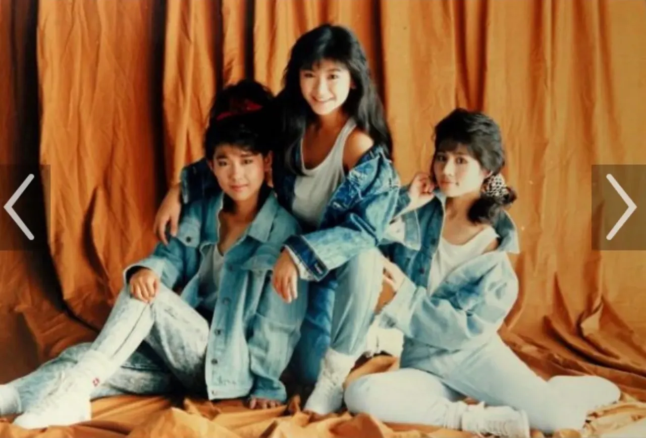 胡曉菁（右）是台灣元祖級女團「星星月亮太陽」一員。本人提供