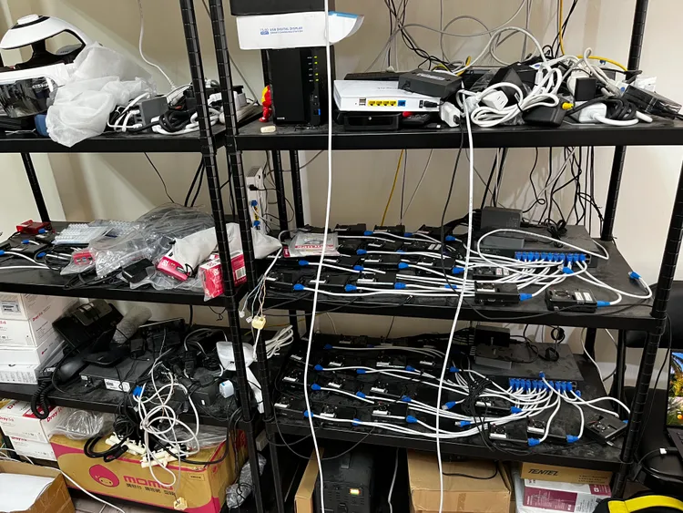 警方查獲相關證物。翻攝畫面