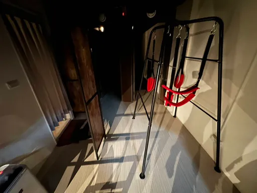 逢甲商圈同志會館「交友變運動」　男警「秀肌肉」蒐證逮業者送辦