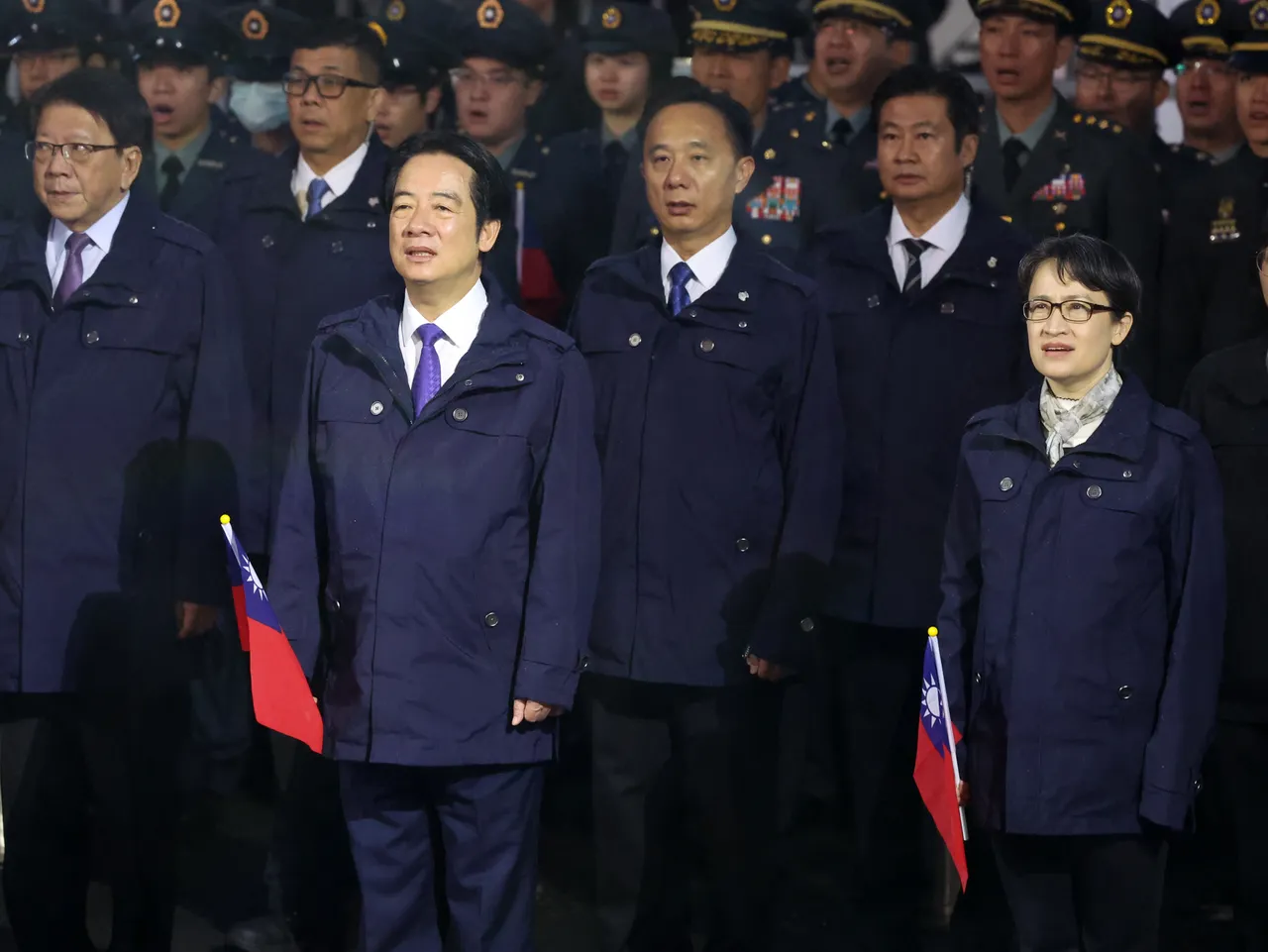 赖清德元旦总统府升旗唱国歌　郑丽文与韩国瑜开心自拍