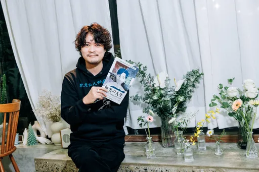 铃木龙也2访宝岛坐机车穿繁体字T恤！嗨喊「我的归属在台湾」