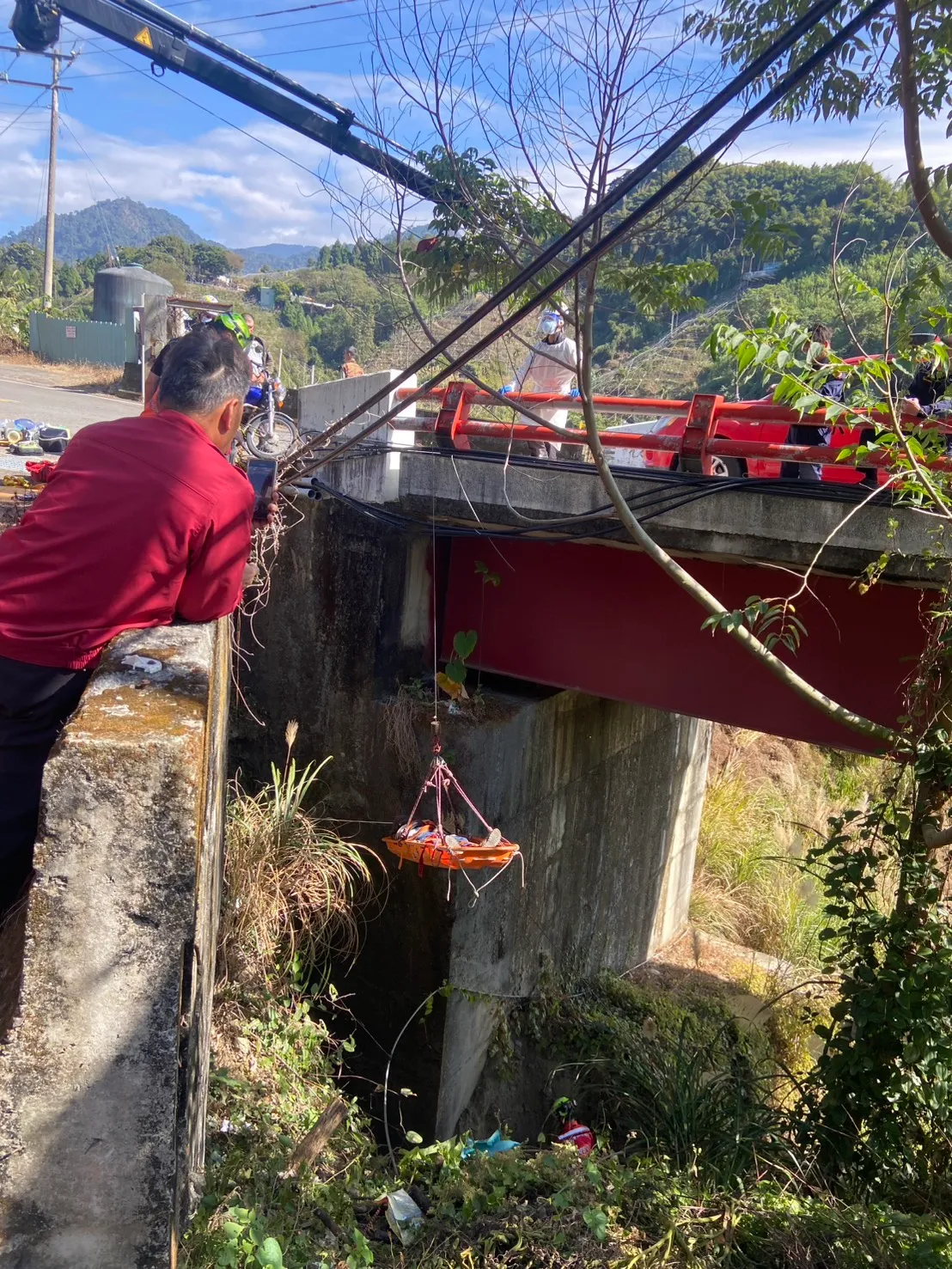 事故發生在台中市和平區東崎路二段穿龍橋。民眾提供
