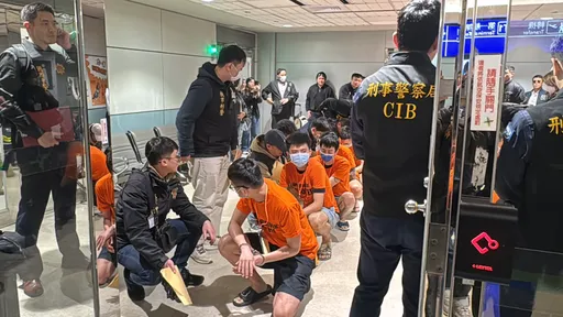 飛宿霧「打工」！台菲聯手搗破「愛情詐騙」機房　17台人返國受審