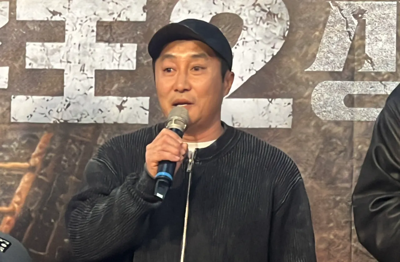 金炳萬開玩笑要在台灣的叢林裡蓋房子。陳薇安攝