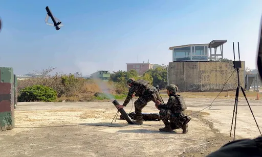 直擊｜台版彈簧刀首度展示「鈍了」！發射5秒墜海灘