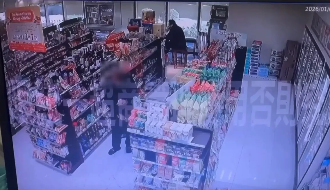 黃男保外就醫期間在超商偷竊。翻攝畫面