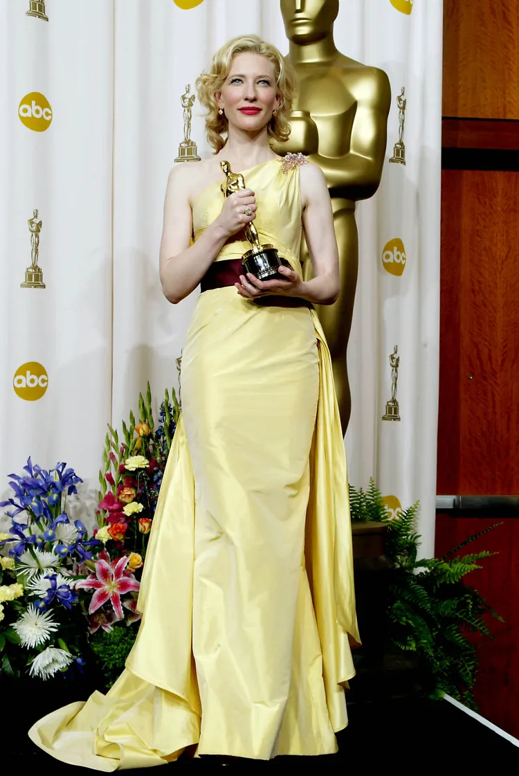 凱特布蘭琪以《神鬼玩家》拿下奧斯卡女配，Valentino禮服襯托她的優雅。路透