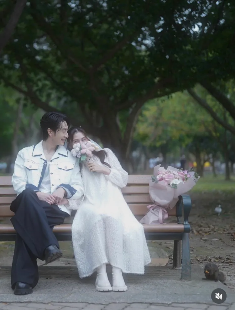 管麟和吳季璇幸福無比。翻攝自管麟IG