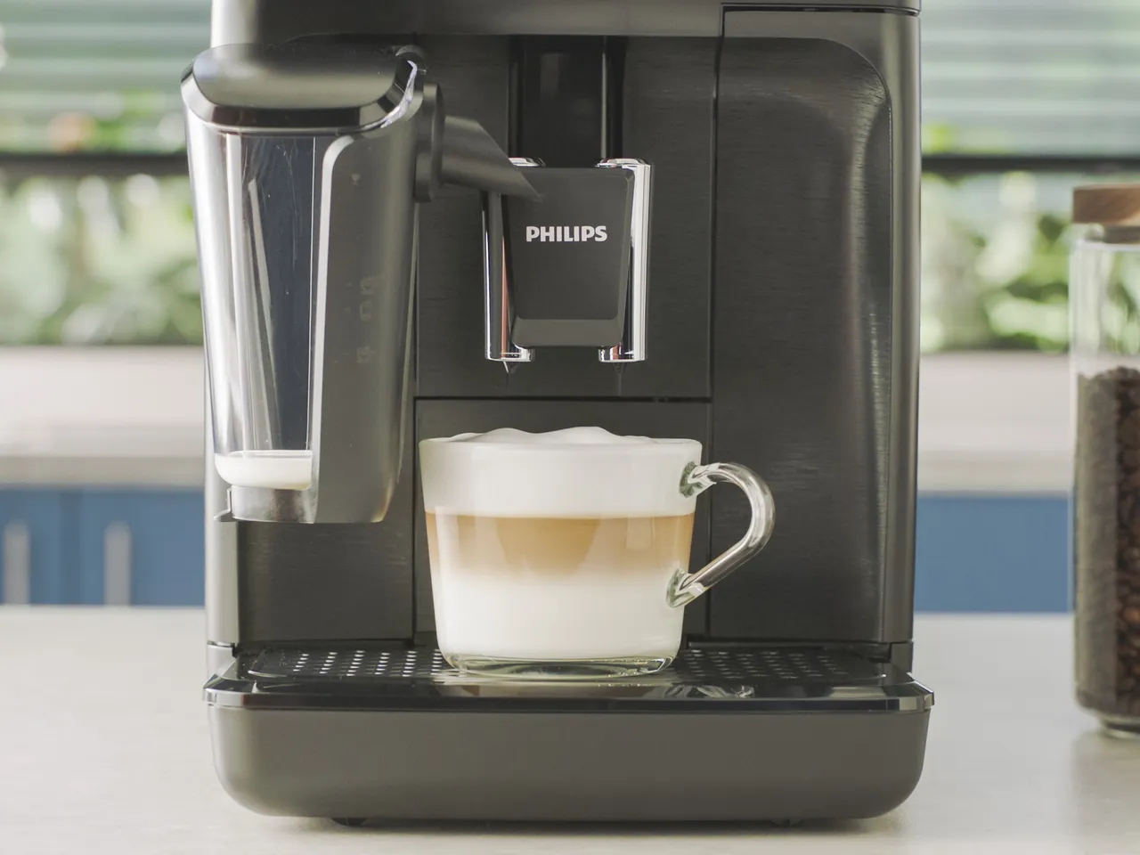 完美三層的雲朵卡布，視覺、味覺、嗅覺都大滿足！