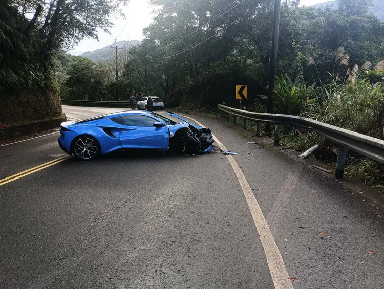 事故車輛。翻攝畫面
