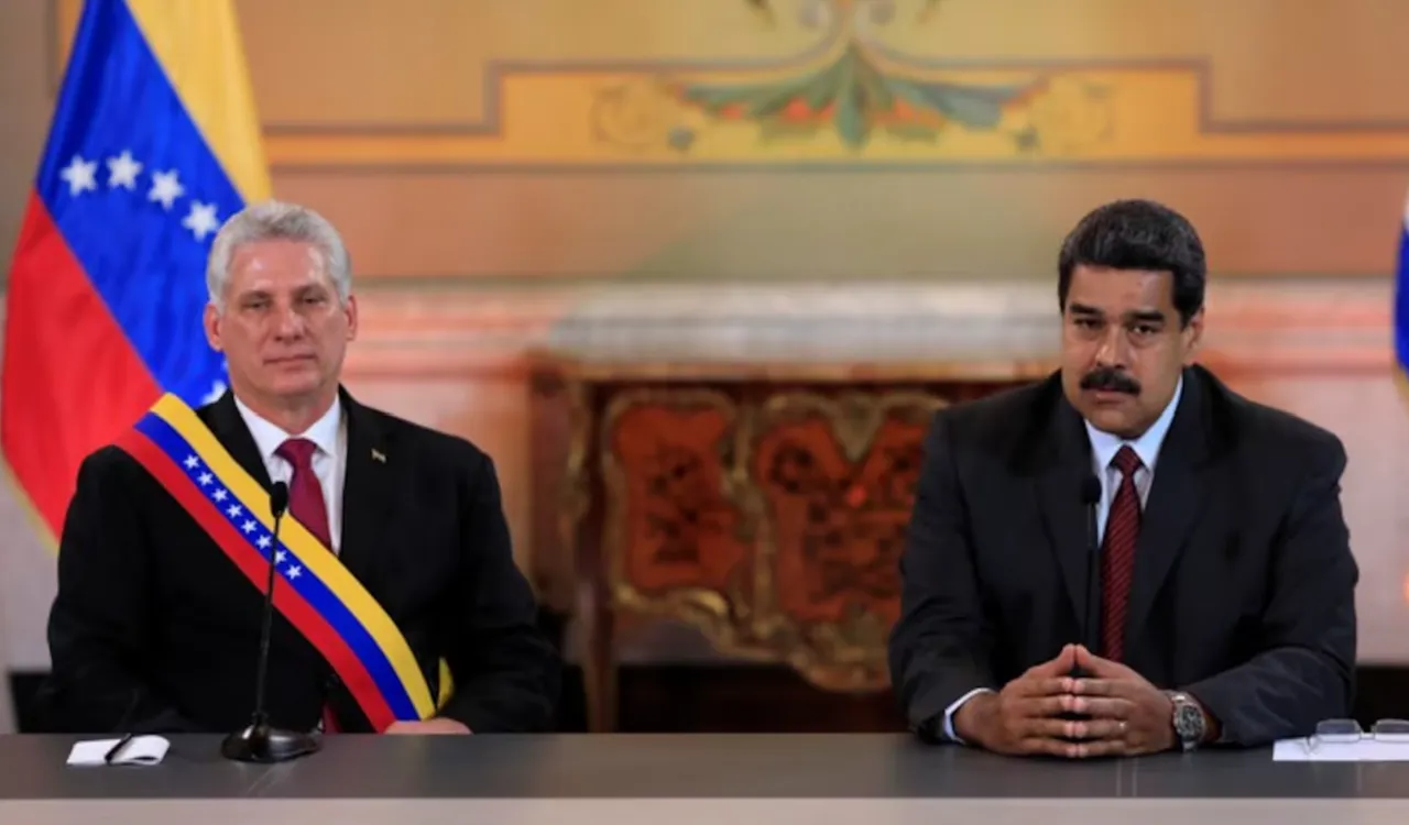 委内瑞拉总统马杜洛（右）与古巴总统狄亚士-卡奈。资料照片