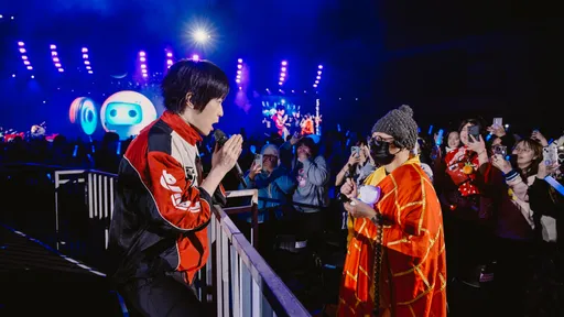 五月天台中站最终场冷笑话齐发迎新年　连蔡依林的「大蟒蛇」也不放过