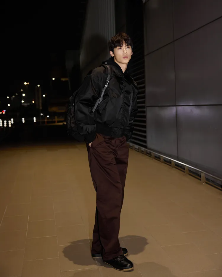 許光漢飛往米蘭，將出席PRADA 2026秋冬男裝秀。品牌提供