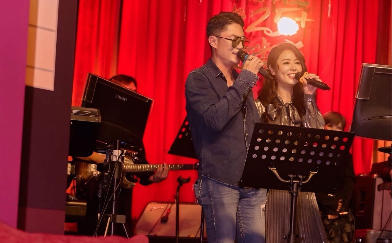 Rose媽媽回來了!林心如50歲生日趴重現《華燈初上》 老公霍建華「軋一角」