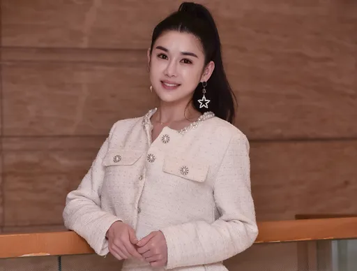 女星手機抓包老公跟小三「性愛影片」　喝醉在地上打滾！一晚酒錢花光50萬