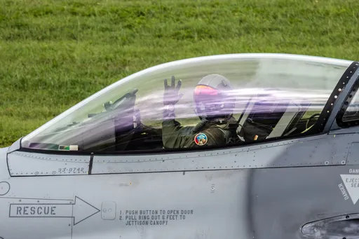 发现F-16黑盒子讯号！ 顾立雄证实：讯号断断续续...