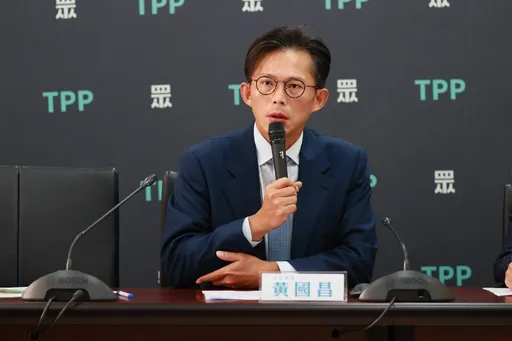 黃國昌自稱「紫雲黃氏」後代   黃智賢細數他變色之路：紫雲只是道具