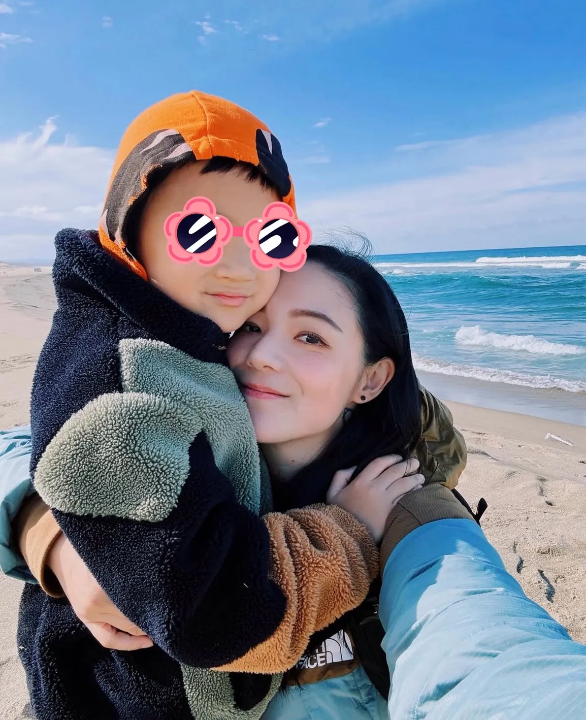 歐陽靖給兒子100倍的愛。翻攝自歐陽靖IG