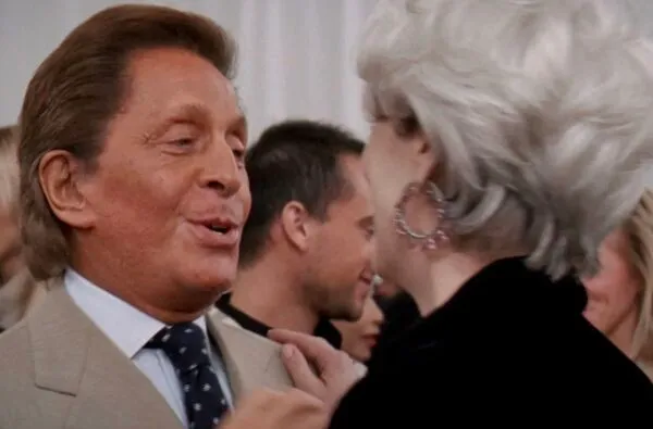 Valentino（左）以真實身份客串出演《穿著PRADA的惡魔》。翻攝IG