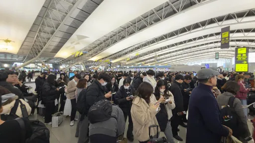 10天內第二次！日本關西機場又停擺　旅客塞爆安檢門