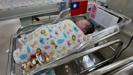 茂盛医院喜迎第1位元旦宝宝　夫妻等了17年试管圆梦