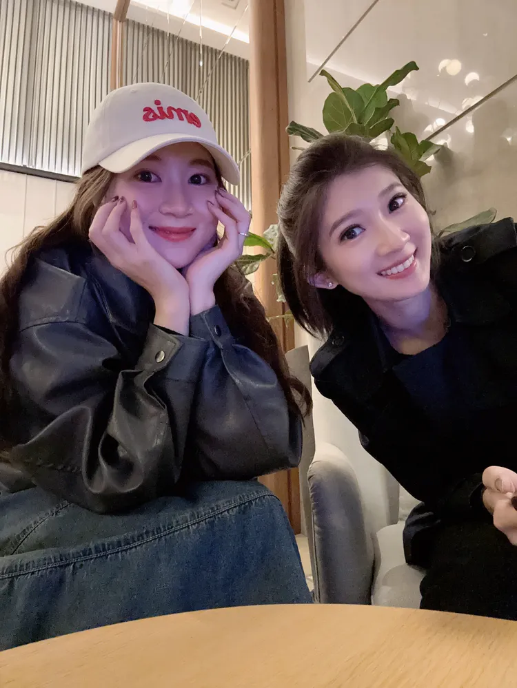 國民黨前發言人李明璇、胞妹李玟蓁。李明璇團隊提供