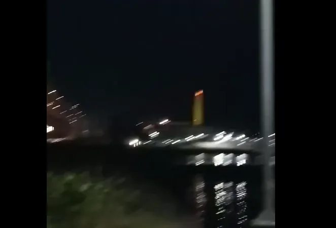 印尼深夜规模7.1强震　桥梁路灯摇晃影片曝光