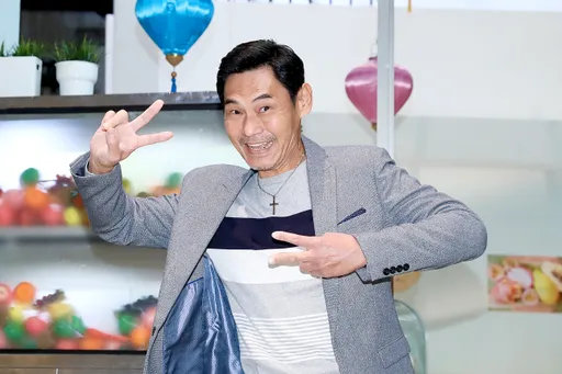 61歲夏靖庭體能輾壓全場　天天視訊兩子盯吃飯　