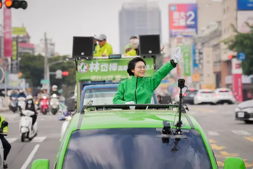 初选前冲刺！延续凤山造势气势　林岱桦车扫喊话：把承诺做成制度