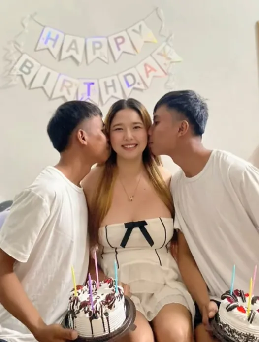 儂法享受3人時光。翻攝自khaosodenglish