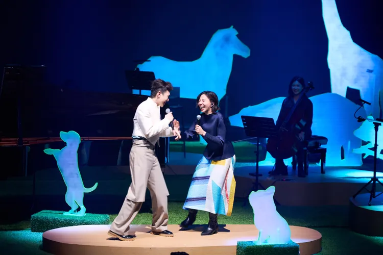 龔鈺祺與洪佩瑜（右）台上「師生相認」談起過往充滿笑料。緒風提供