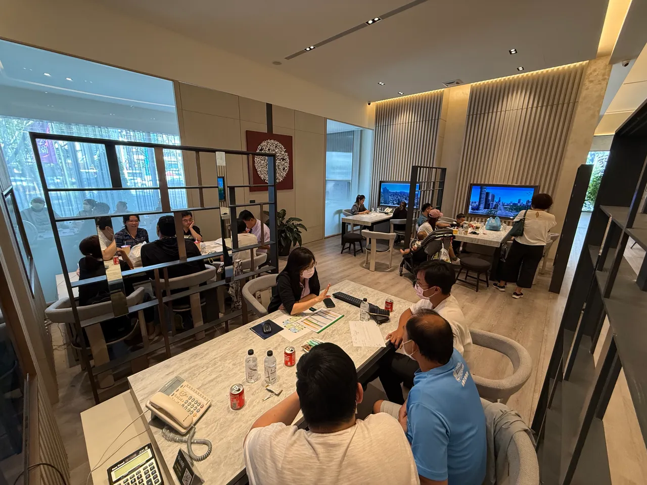 「中山鉑悦」建案不降價而是改採購屋含裝潢也就是天地壁加上家電，目前實登揭露量已逼近9成。葉家銘攝