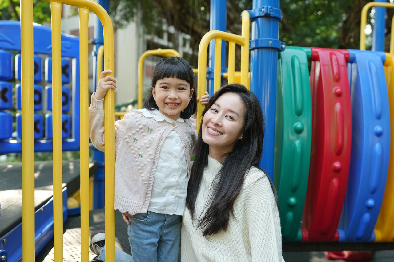 《陽光女子合唱團》賣破2.5億!最美J女郎驚喜現身美成這樣