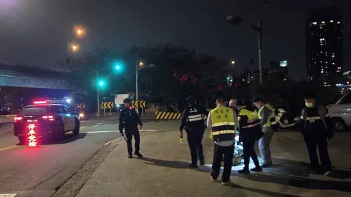 新店警攜手環保局打擊噪音改裝車　去年通報逾1600件